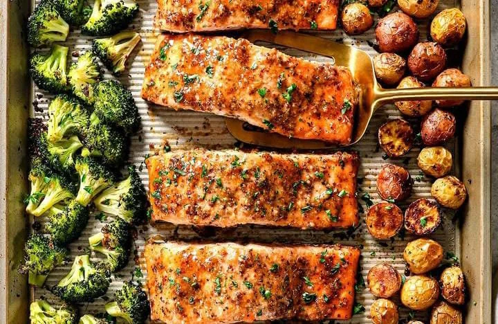 5-Ingredient Sheet Pan Salmon