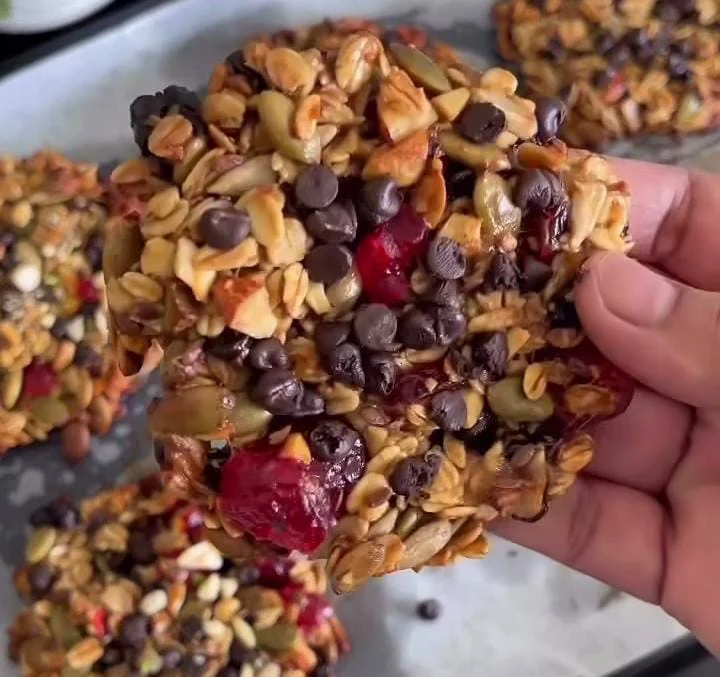 Oat & Banana Cookie Bites 