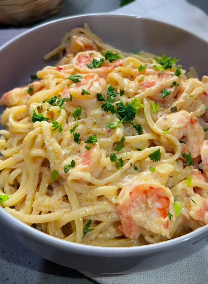 Lemon Garlic Shrimp Linguine