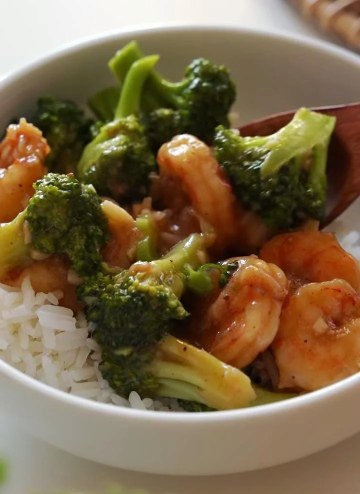 Shrimp & Broccoli Whole-Wheat Penne with Sun-Dried Tomatoes